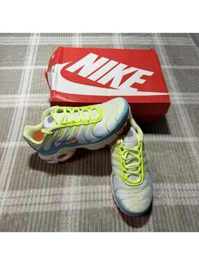 Nike TN Air Max US Size 5y Spring Running Sneakers CJ9930-400